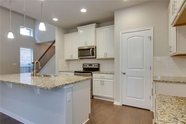 3240 E Whitestone BLVD 85, Cedar Park, TX 78613