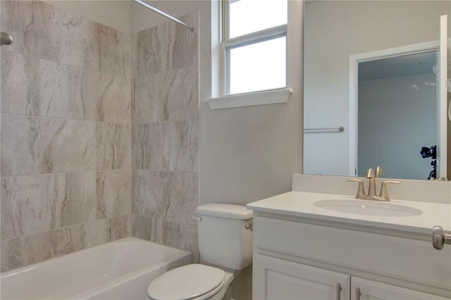 3240 E Whitestone BLVD 85, Cedar Park, TX 78613