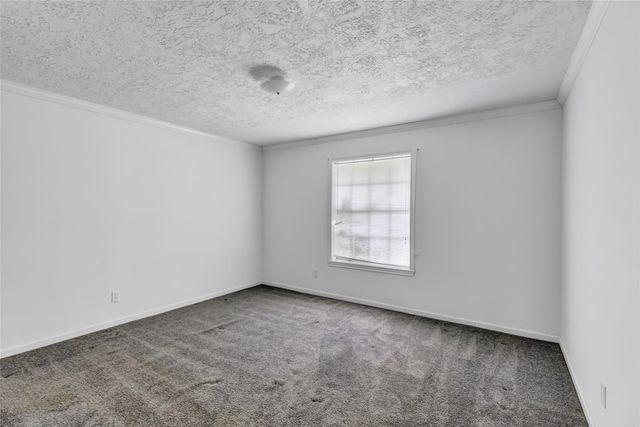 814 Oak Leaf Street, La Porte, TX 77571