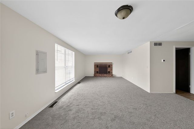 6070 Charlesgate Road, Huber Heights, OH 45424