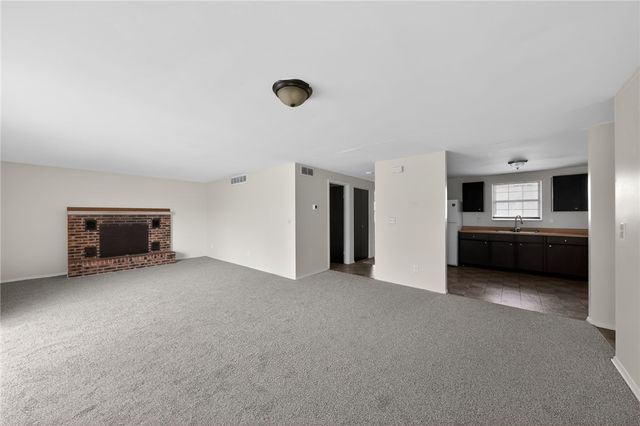 6070 Charlesgate Road, Huber Heights, OH 45424