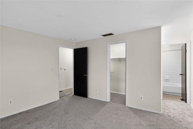 6070 Charlesgate Road, Huber Heights, OH 45424