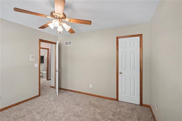 809 E 13th Street, Eudora, KS 66025