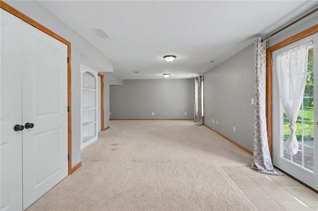 809 E 13th Street, Eudora, KS 66025
