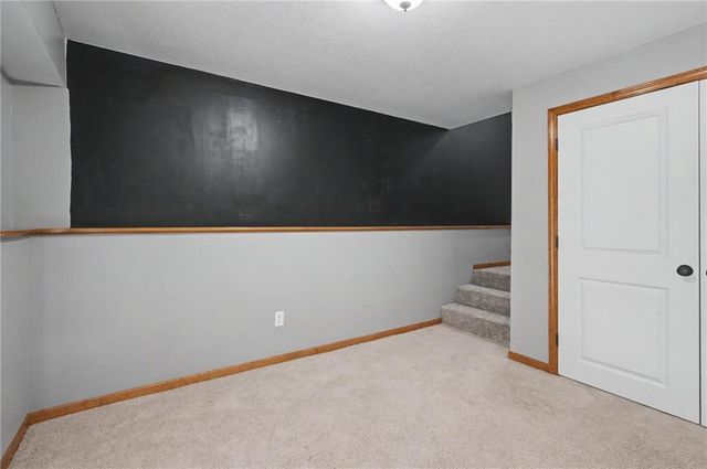 809 E 13th Street, Eudora, KS 66025