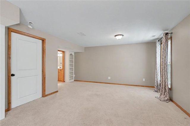 809 E 13th Street, Eudora, KS 66025