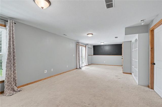 809 E 13th Street, Eudora, KS 66025
