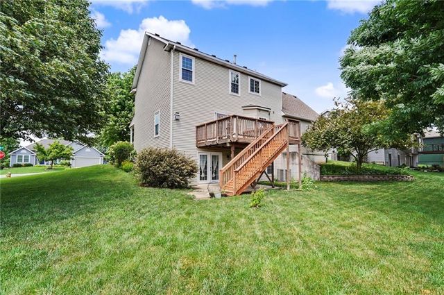 809 E 13th Street, Eudora, KS 66025