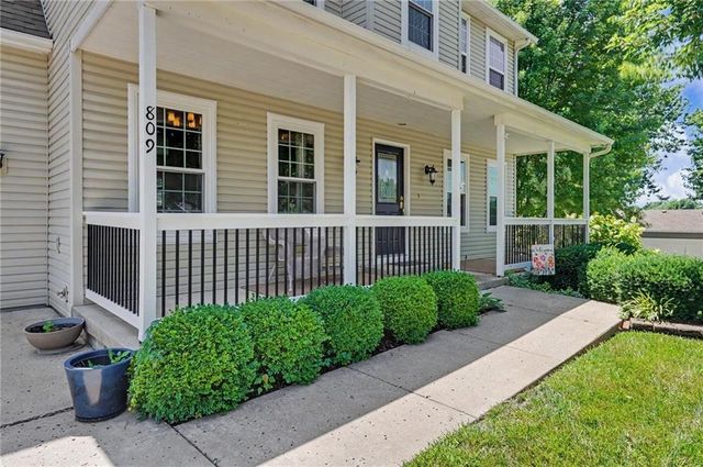 809 E 13th Street, Eudora, KS 66025