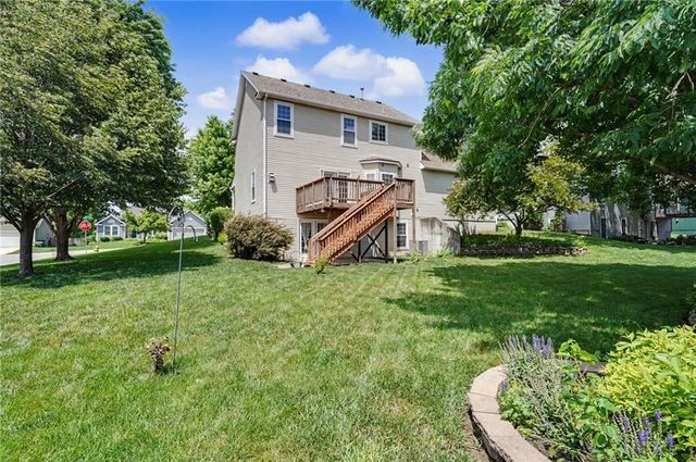 809 E 13th Street, Eudora, KS 66025