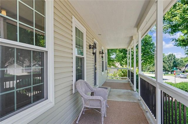 809 E 13th Street, Eudora, KS 66025
