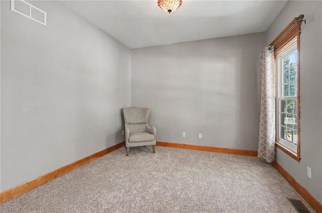 809 E 13th Street, Eudora, KS 66025