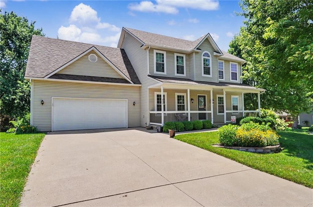 809 E 13th Street, Eudora, KS 66025