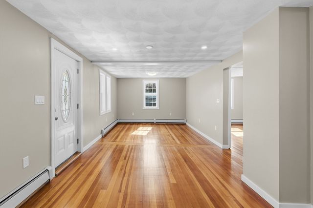 246 Winthrop St, Rehoboth, MA 02769