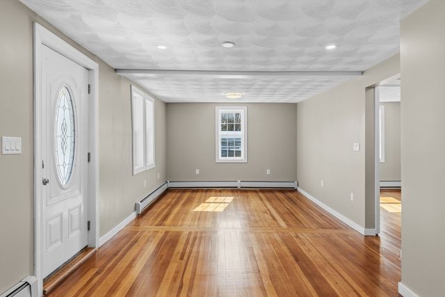 246 Winthrop St, Rehoboth, MA 02769