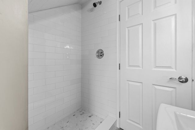 246 Winthrop St, Rehoboth, MA 02769