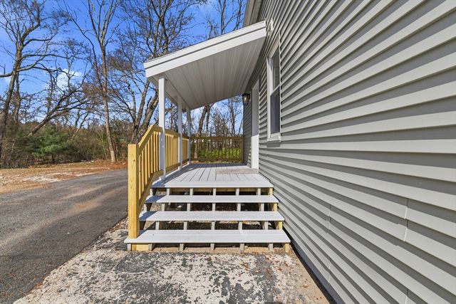 246 Winthrop St, Rehoboth, MA 02769
