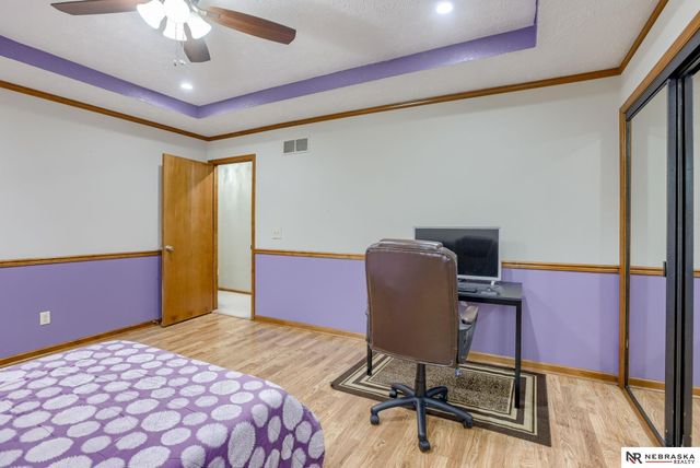 1611 N 150th Plaza, Omaha, NE 68154