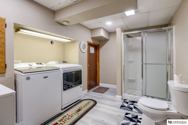 1611 N 150th Plaza, Omaha, NE 68154