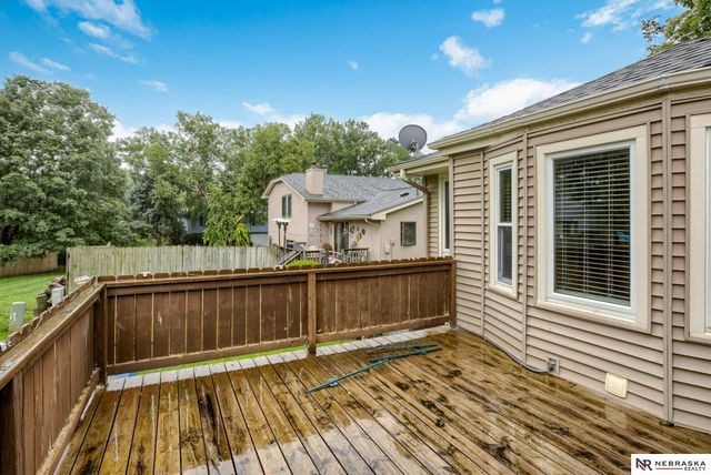 1611 N 150th Plaza, Omaha, NE 68154