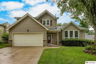 1611 N 150th Plaza, Omaha, NE 68154