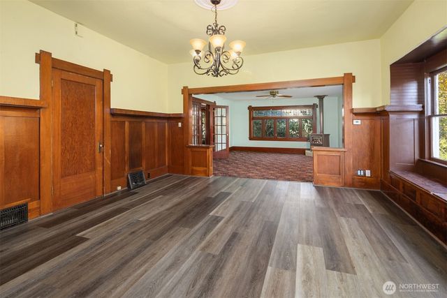 2803 NW 65th Street, Seattle, WA 98117