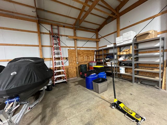 8855 E 93rd Avenue, Crown Point, IN 46307