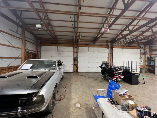 8855 E 93rd Avenue, Crown Point, IN 46307