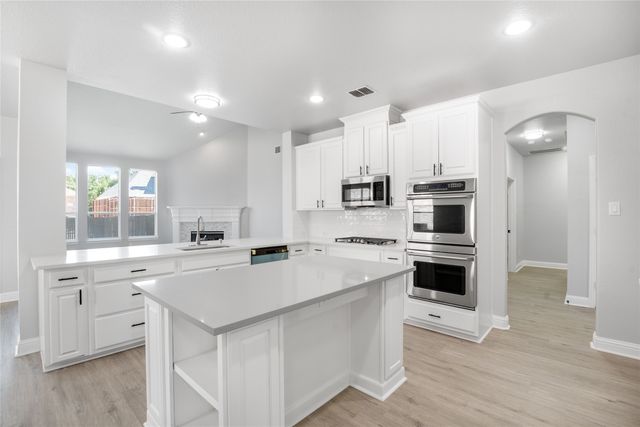 14895 Farmcote Drive, Frisco, TX 75035
