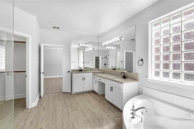 14895 Farmcote Drive, Frisco, TX 75035