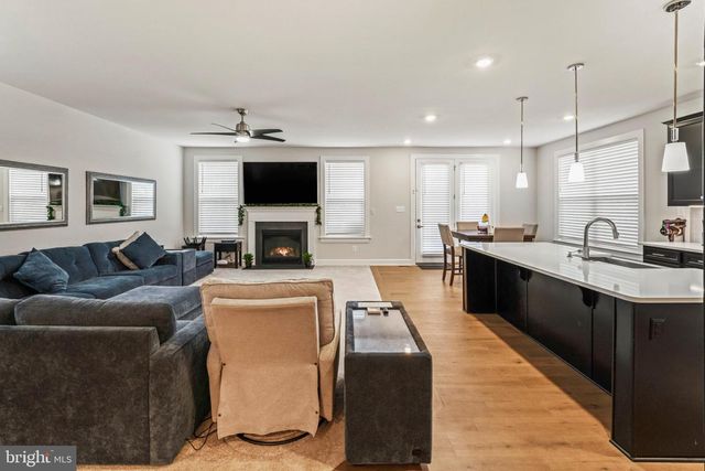 1716 FROST LN, West Chester, PA 19380