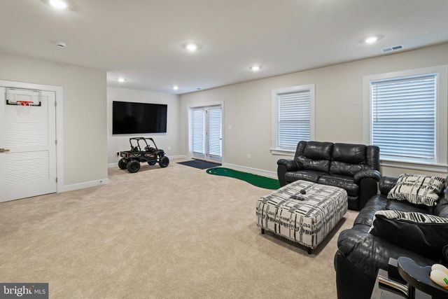 1716 FROST LN, West Chester, PA 19380