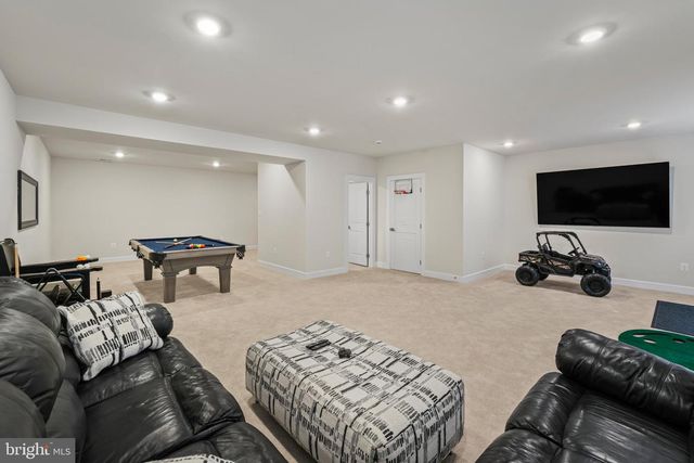 1716 FROST LN, West Chester, PA 19380