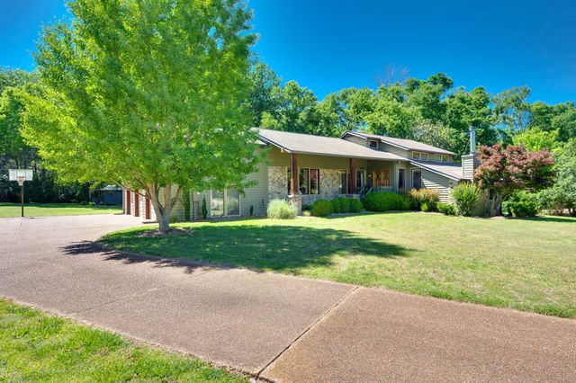 6106 Martingale Ln, Brentwood, TN 37027