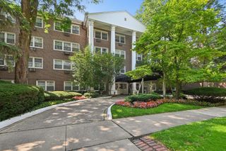 1025 Randolph Street 107, Oak Park, IL 60302