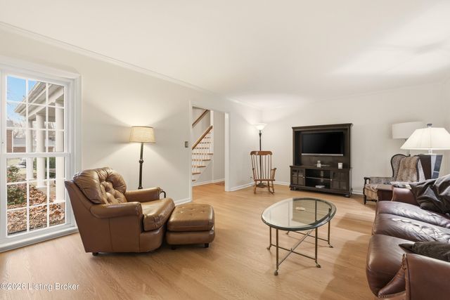 3500 Pinecone Cir, Louisville, KY 40241