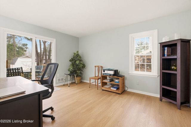 3500 Pinecone Cir, Louisville, KY 40241