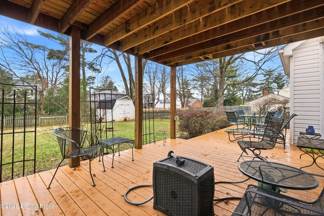 3500 Pinecone Cir, Louisville, KY 40241