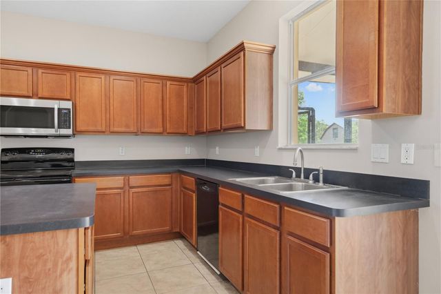 8848 BOGAERT DRIVE, Groveland, FL 34736