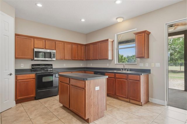8848 BOGAERT DRIVE, Groveland, FL 34736