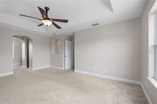 8848 BOGAERT DRIVE, Groveland, FL 34736