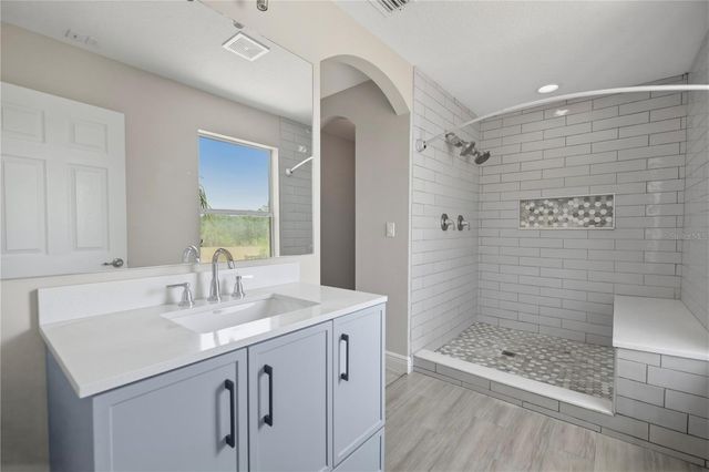8848 BOGAERT DRIVE, Groveland, FL 34736