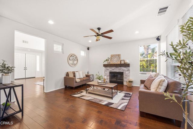 4609 Calle Descanso, Camarillo, CA 93012