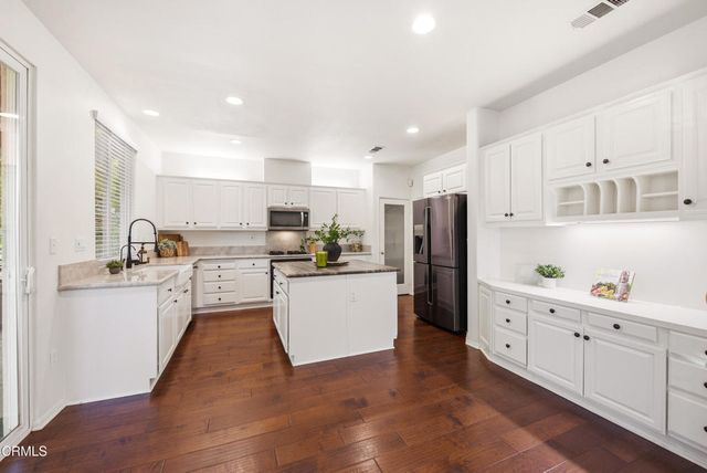 4609 Calle Descanso, Camarillo, CA 93012