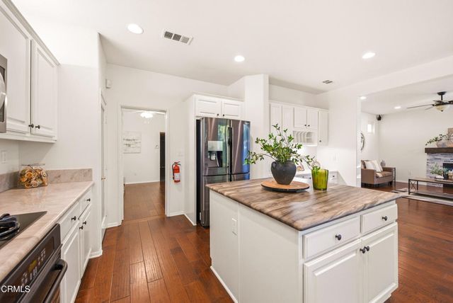 4609 Calle Descanso, Camarillo, CA 93012