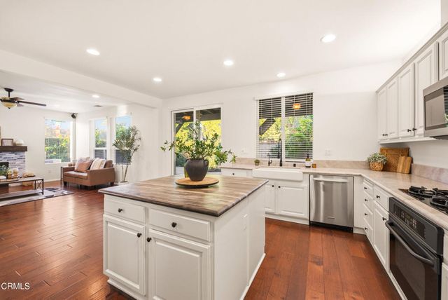 4609 Calle Descanso, Camarillo, CA 93012