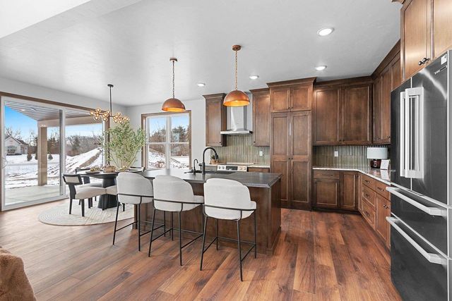 302 LANSDOWNE STREET, De Pere, WI 54115