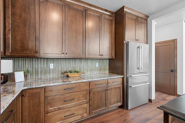 302 LANSDOWNE STREET, De Pere, WI 54115