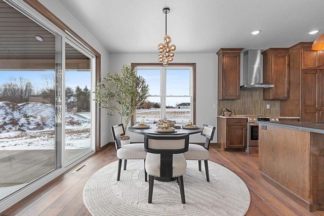 302 LANSDOWNE STREET, De Pere, WI 54115