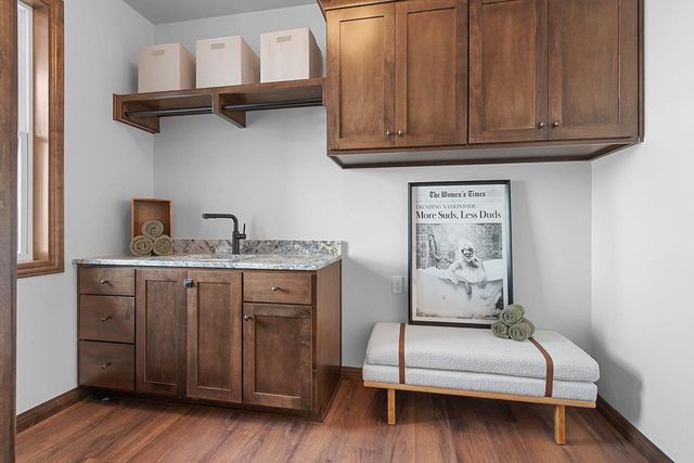 302 LANSDOWNE STREET, De Pere, WI 54115